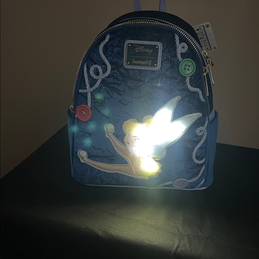 Loungefly Disney SASSY TINKERBELL Light Up Bag/Backpack  NWT - Picture 3 of 3